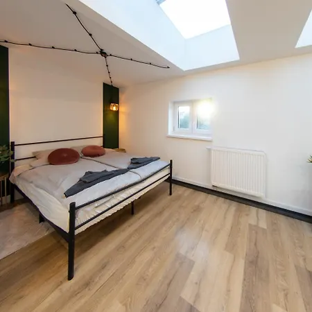 Mieszkanie Przy Bazarku - Apc Apartmán