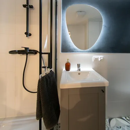 Mieszkanie Przy Bazarku - Apc Poznaň